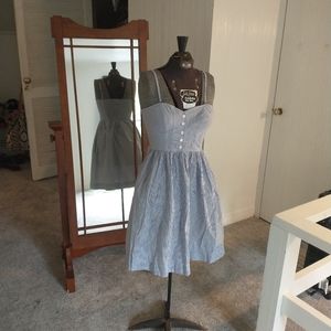 American Eagle striped summer dress with pockets!